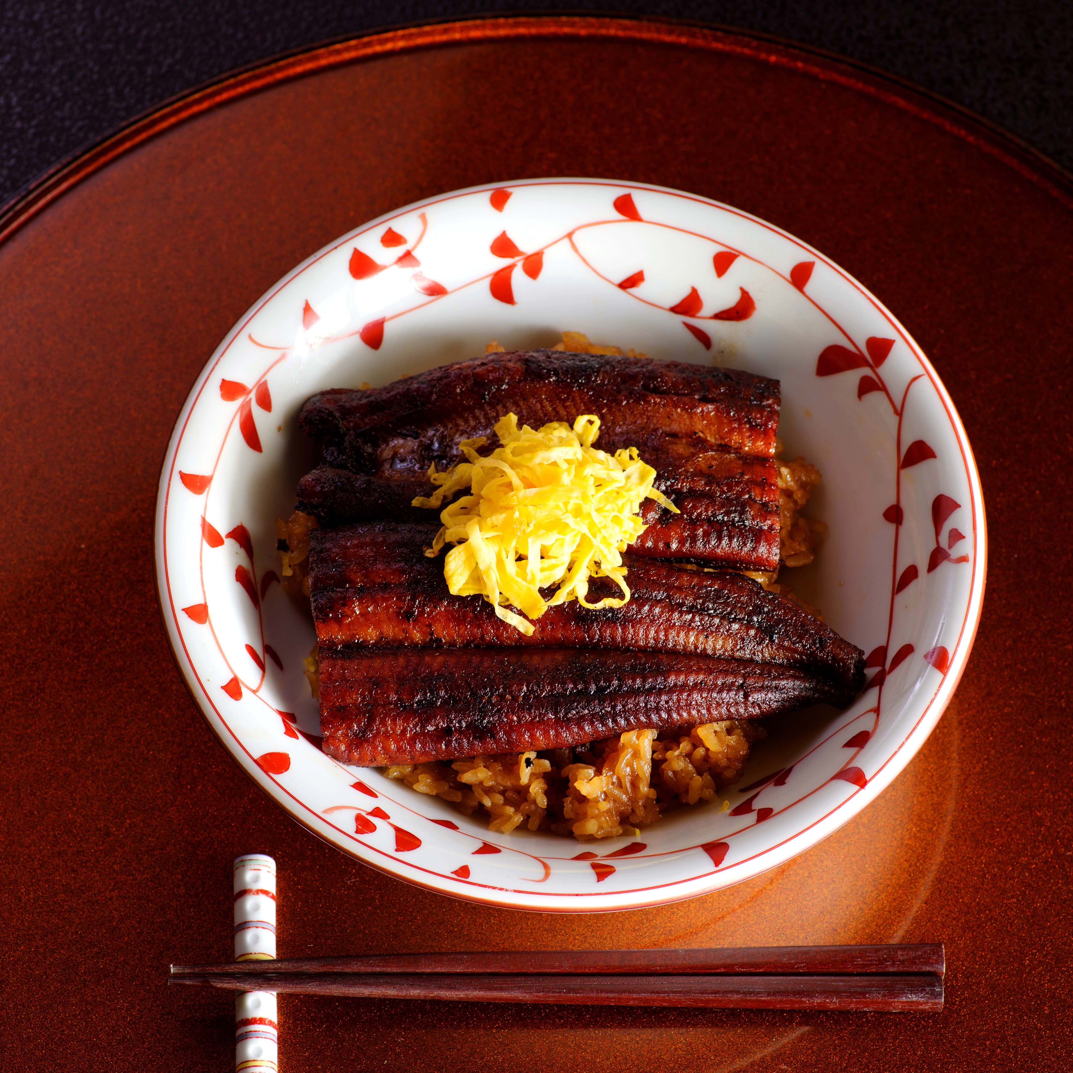 御花特製】うなぎのせいろ蒸し – 柳川藩主立花邸 御花